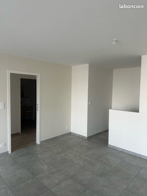 Maison à louer, 97m², Chauray
