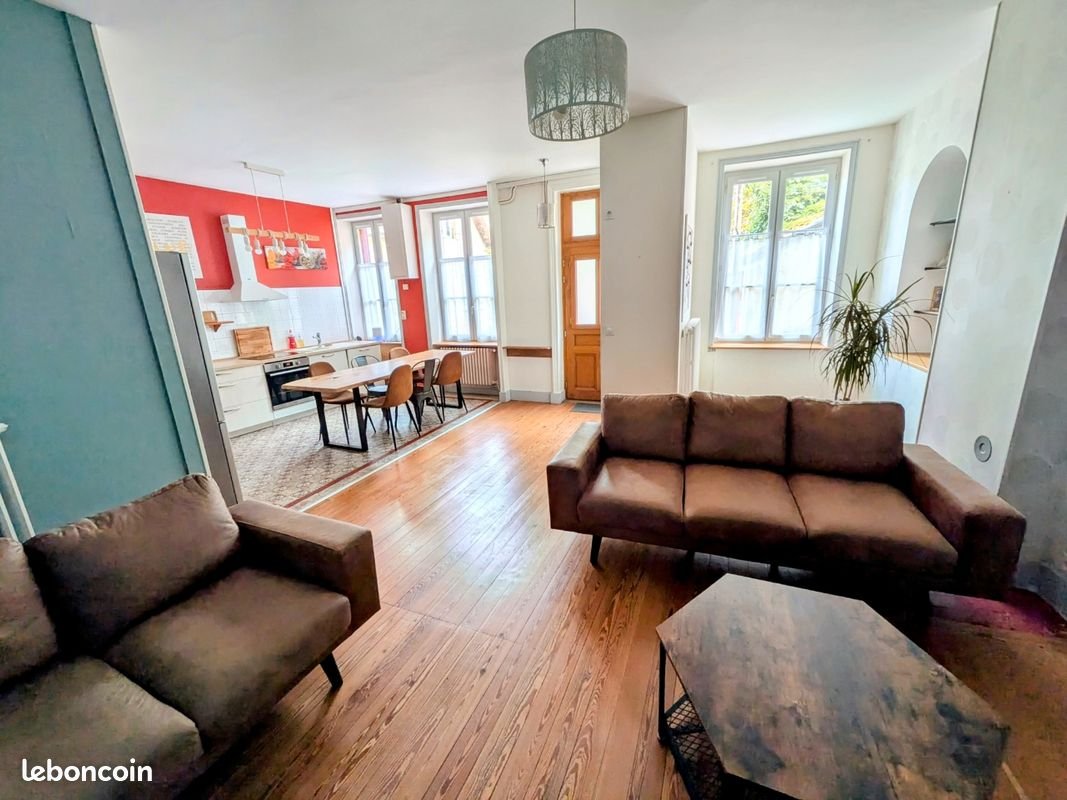 Maison à louer, 120m², Charolles