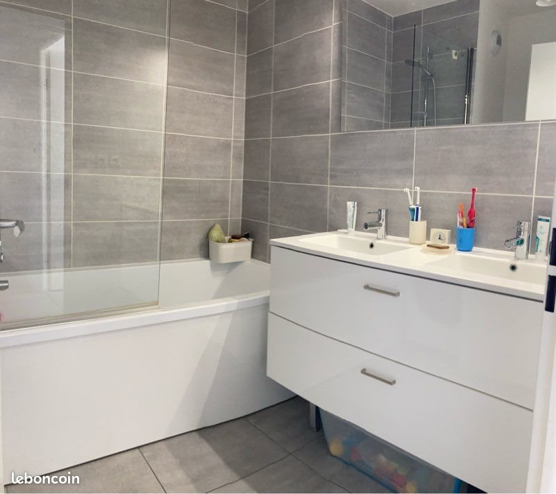 Appartement à louer, 76m², La Madeleine