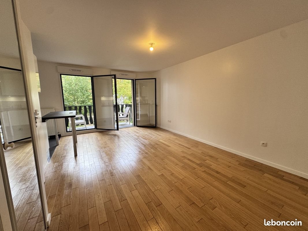 Appartement à louer, 31m², Suresnes