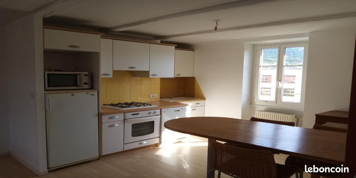 Appartement à louer, 62m², Millau