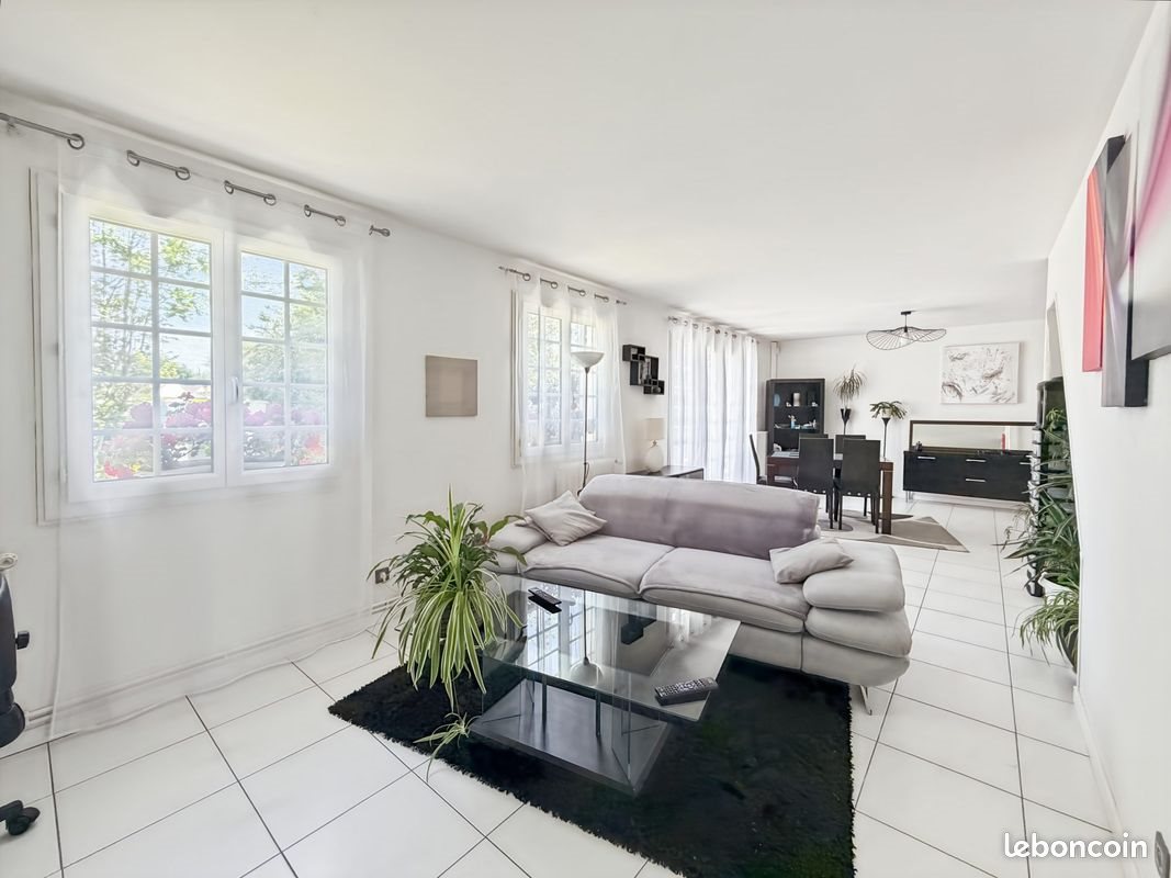 Maison à vendre, 132m², Fontenay-Trésigny
