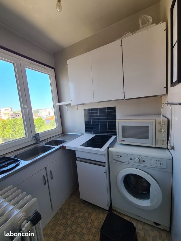 Appartement à louer, 25m², Saint-Etienne