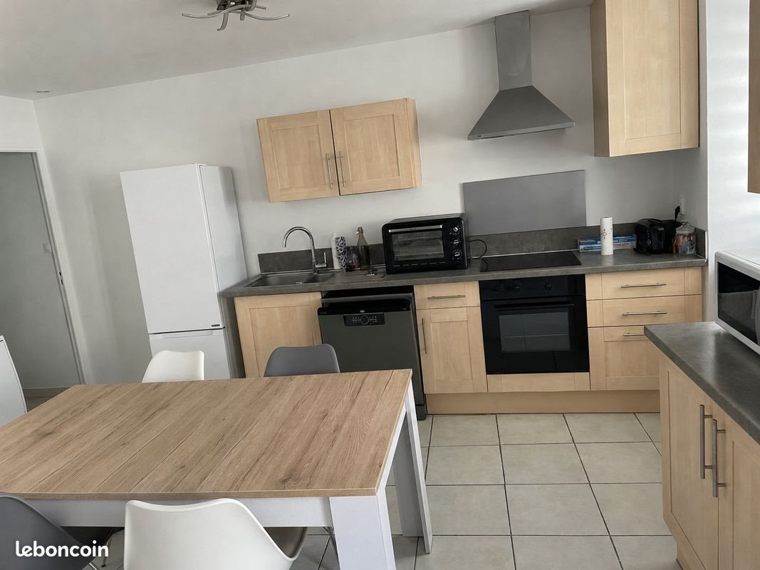 Maison à louer, 75m², Méral