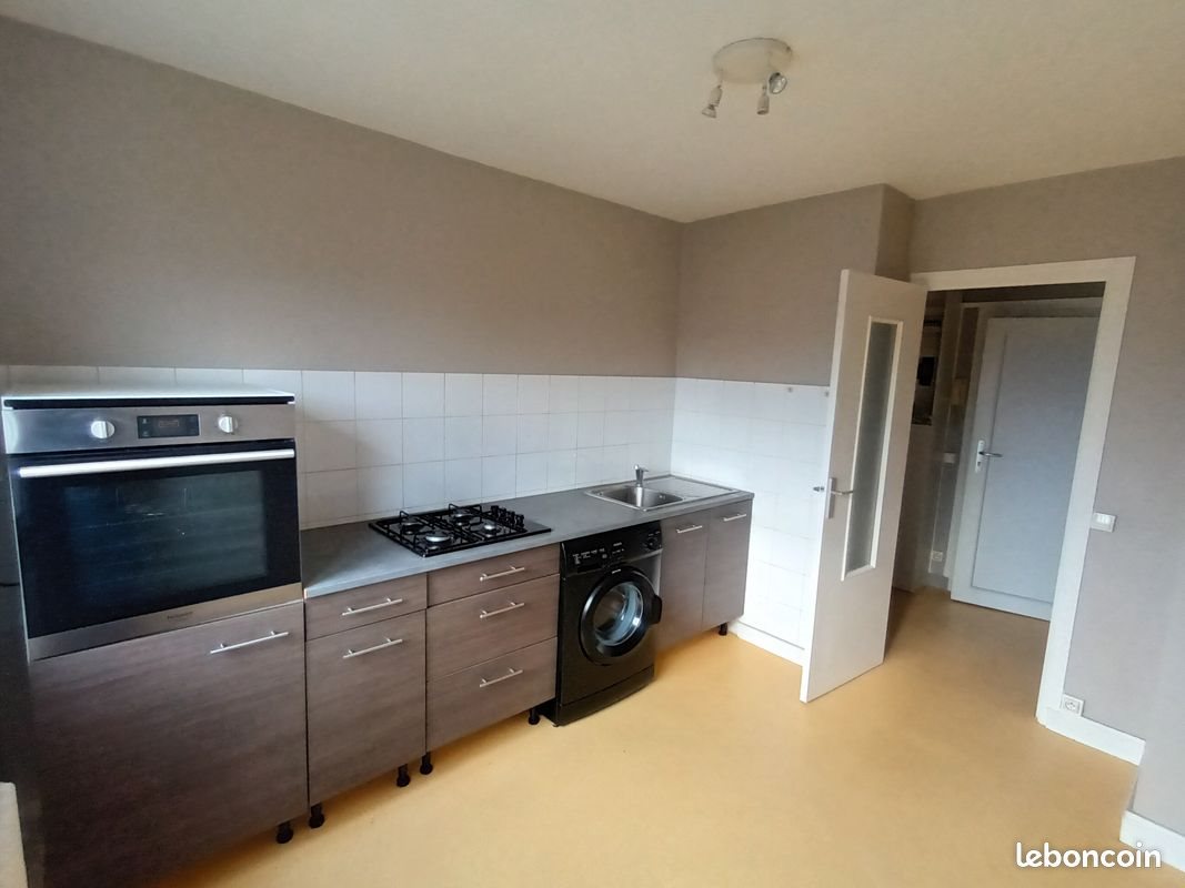 Appartement à louer, 42m², Roussillon