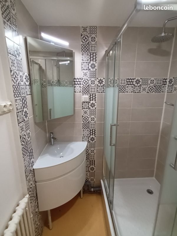 Appartement à louer, 42m², Roussillon