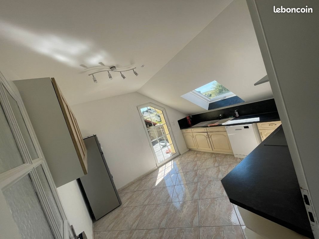 Appartement à louer, 130m², Puttelange-aux-Lacs