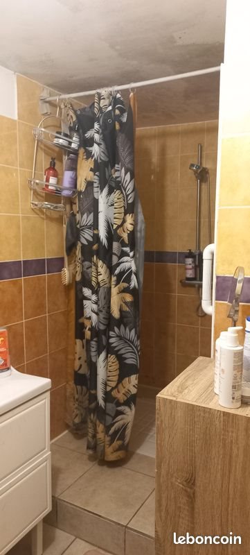 Appartement à louer, 57m², Molières