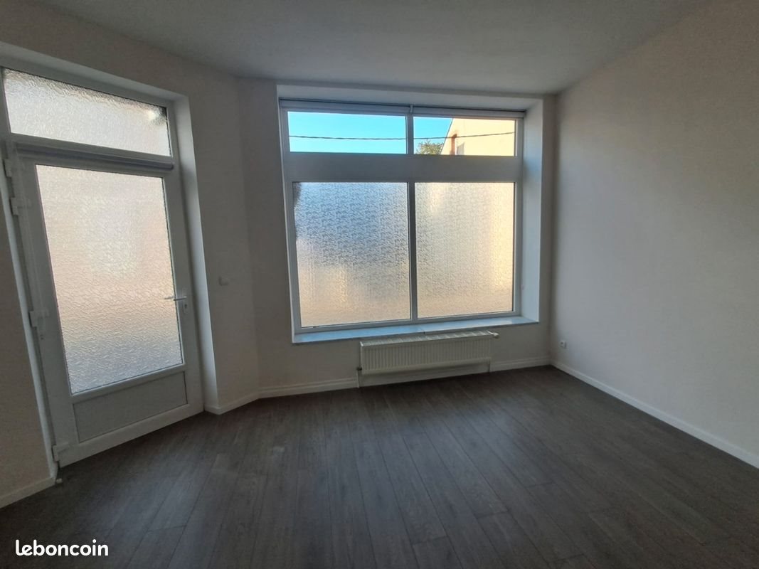 Appartement à louer, 46m², Vallon-en-Sully