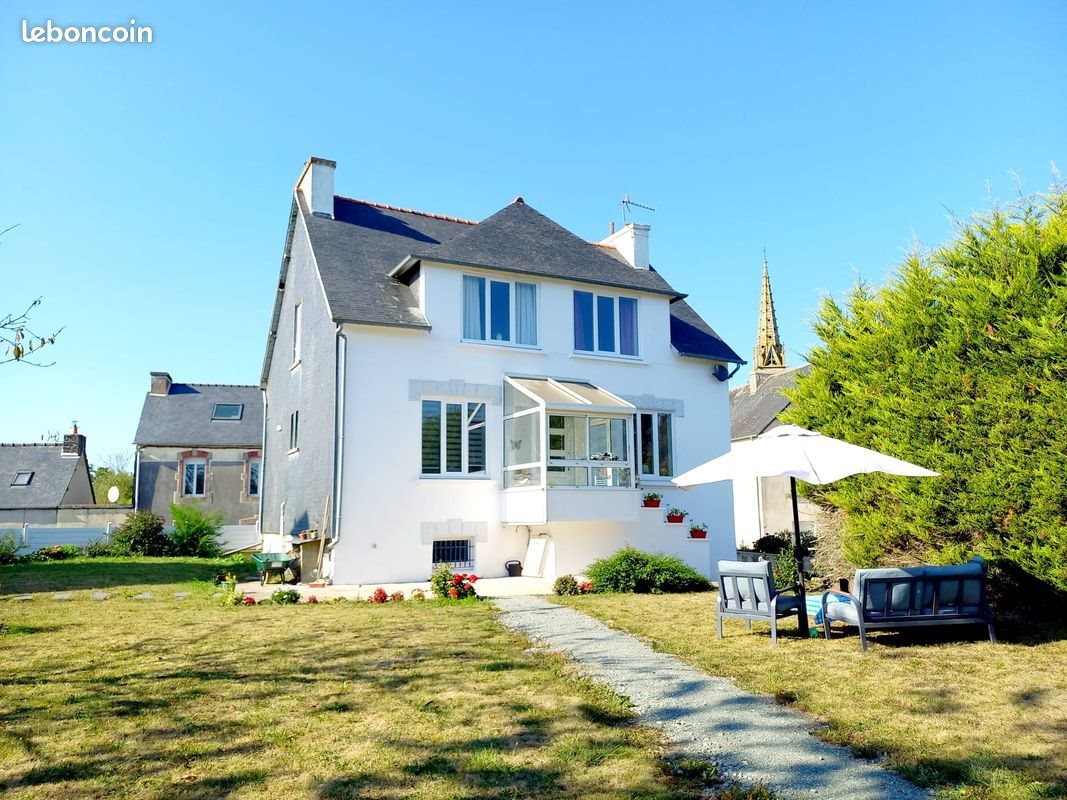Maison à vendre, 128m², Trébrivan
