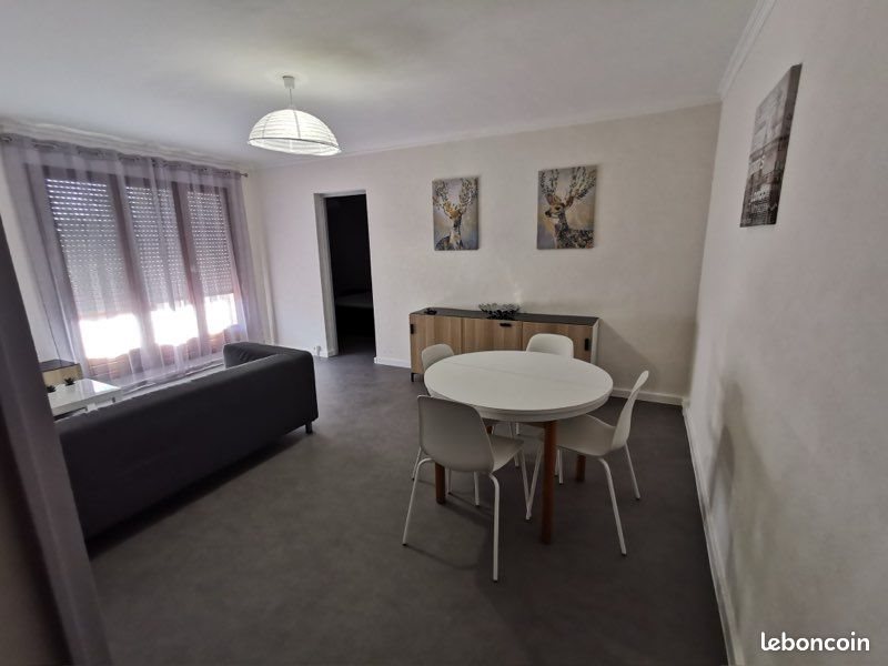 Appartement à louer, 45m², Nîmes