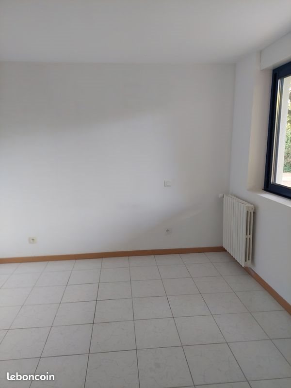 Appartement à louer, 100m², Cléguer