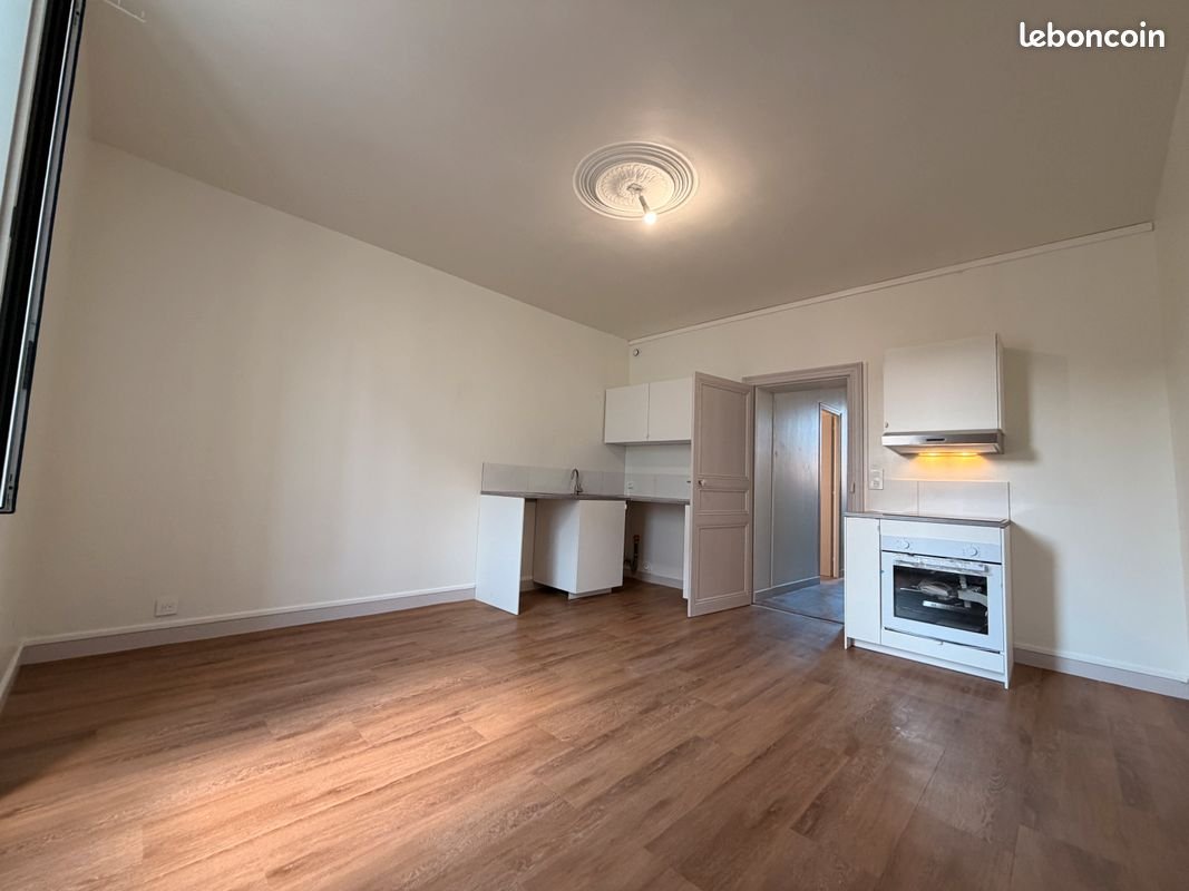 Appartement à louer, 45m², Avessac