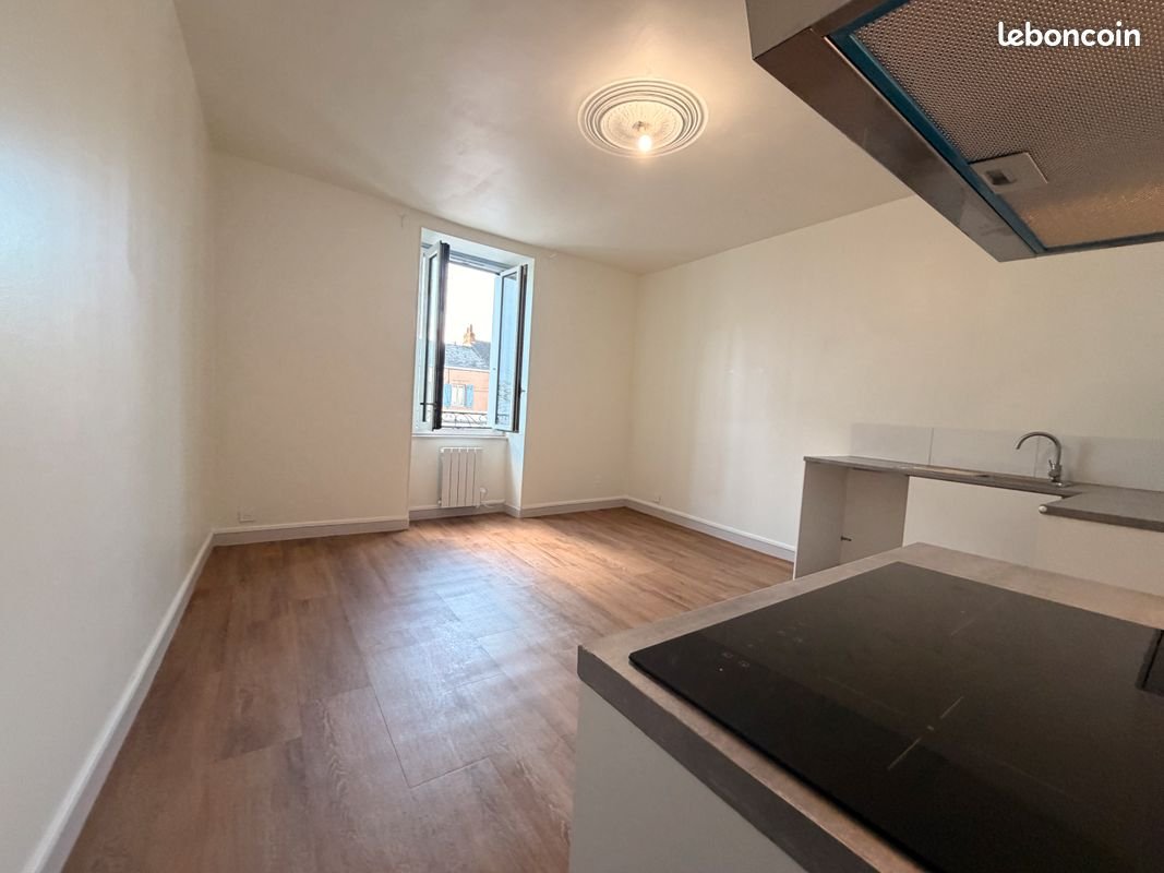Appartement à louer, 45m², Avessac
