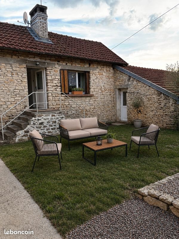 Maison à louer, 55m², Selongey