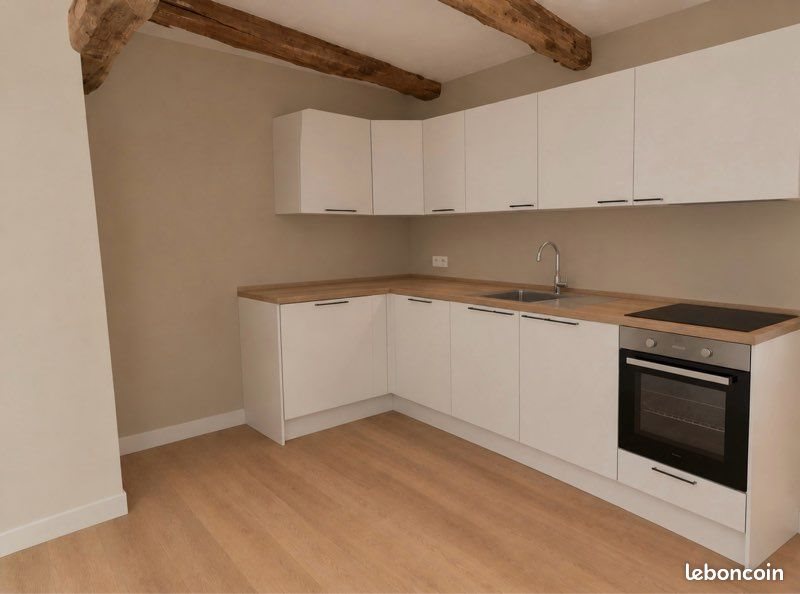 Appartement à louer, 49m², Pierrefort