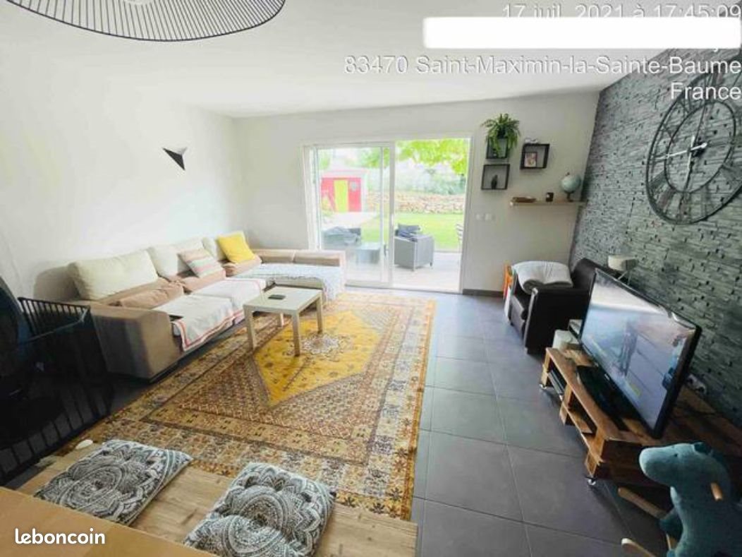 Maison à louer, 102m², Saint-Maximin-la-Sainte-Baume