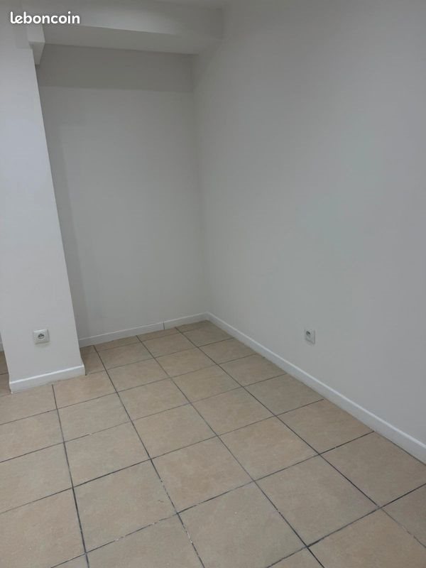Appartement à louer, 32m², Aubervilliers