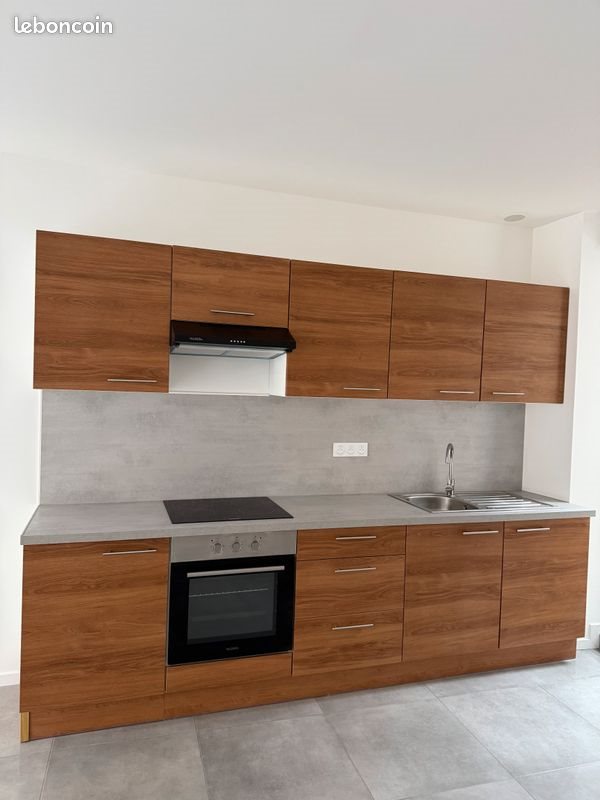 Maison à louer, 85m², Lusignan