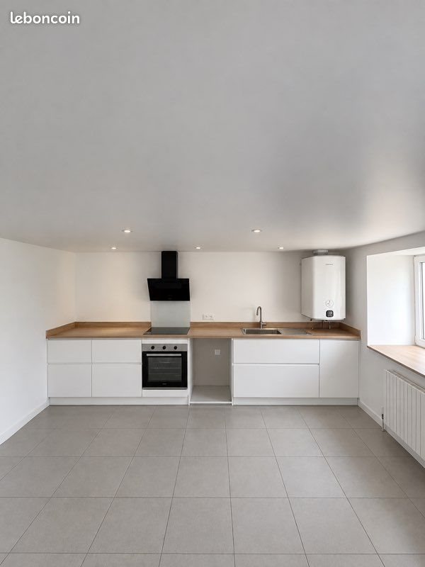 Maison à louer, 62m², Pont-de-Buis-lès-Quimerch