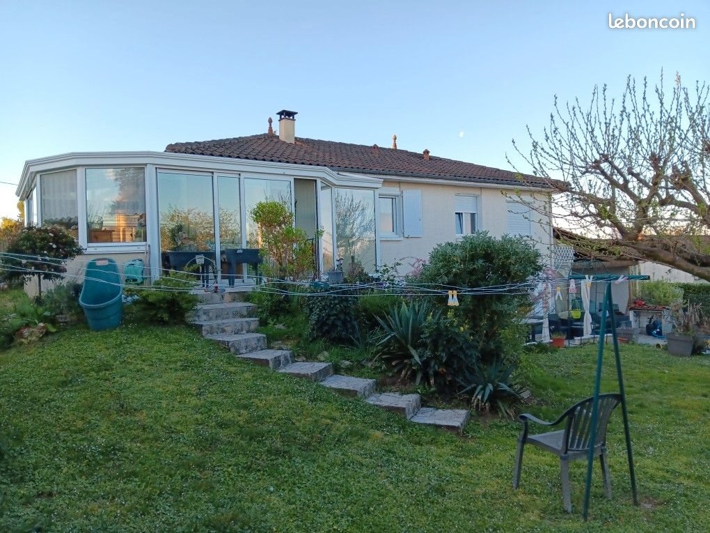 Maison à vendre, 119m², Touvre
