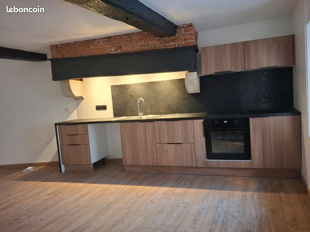 Appartement à louer, 56m², Morestel