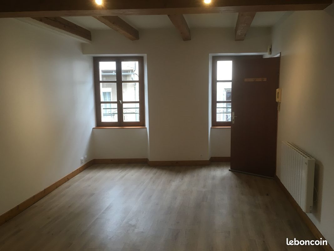 Appartement à louer, 50m², Pierrefort