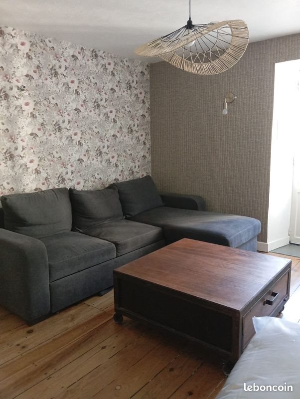 Maison à louer, 70m², Laissac