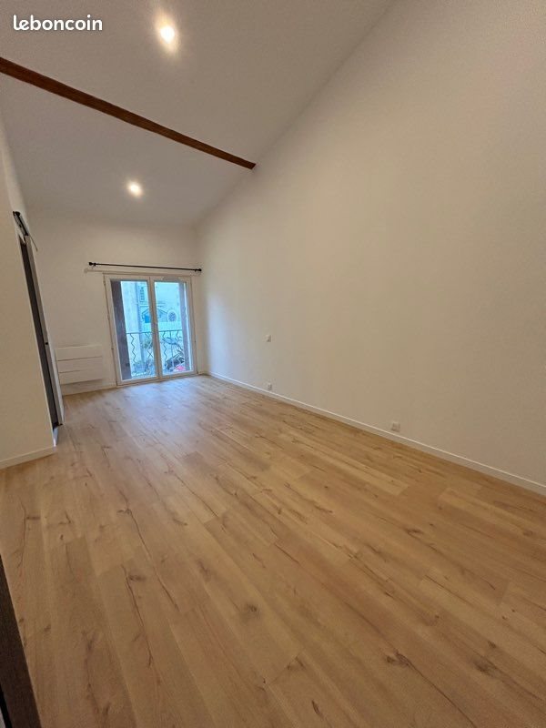Appartement à louer, 43m², Castries