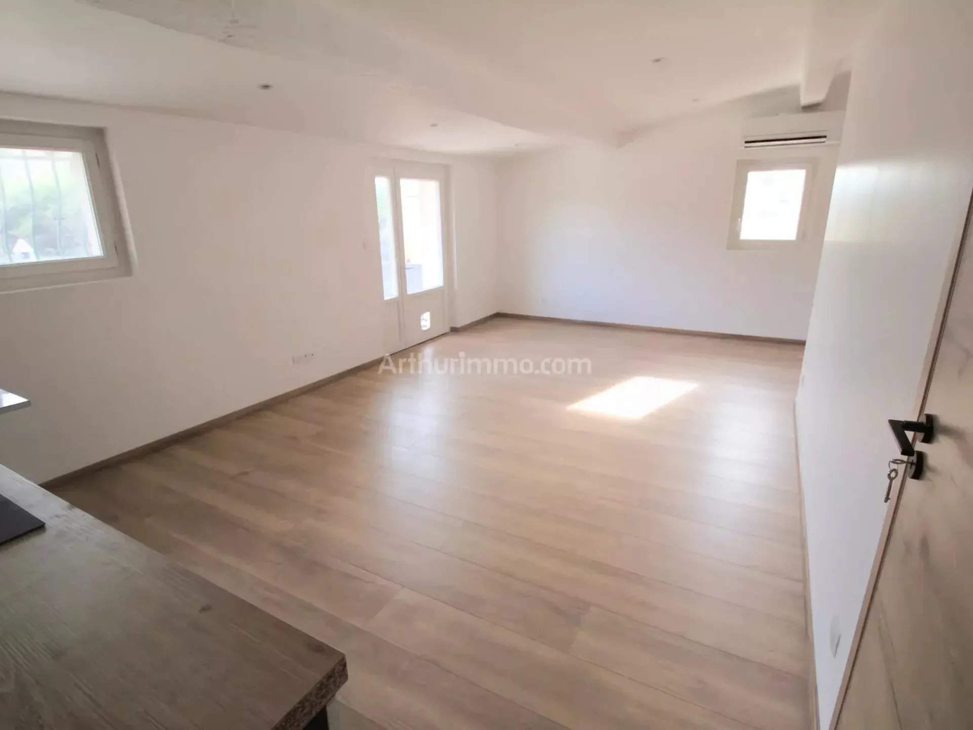 Appartement à louer, 61m², Puget-sur-Argens