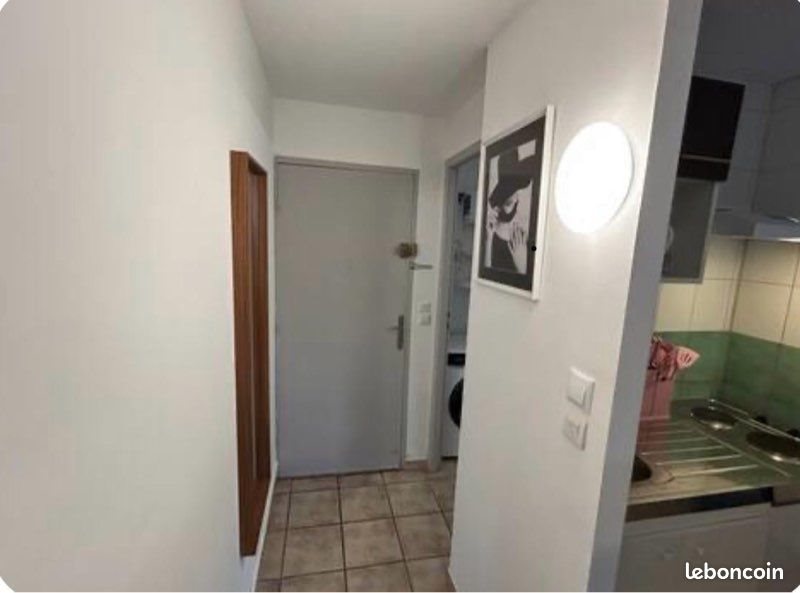 Appartement à louer, 24m², Nîmes