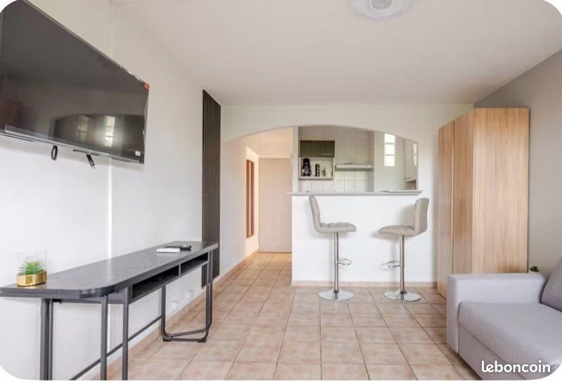 Appartement à louer, 24m², Nîmes