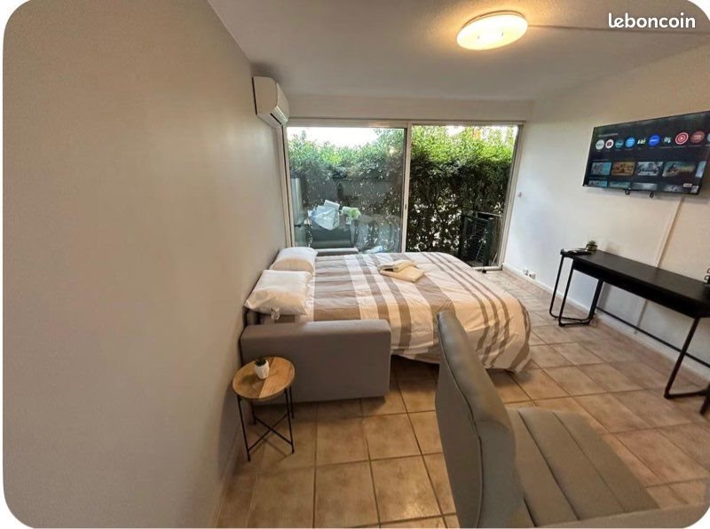 Appartement à louer, 24m², Nîmes