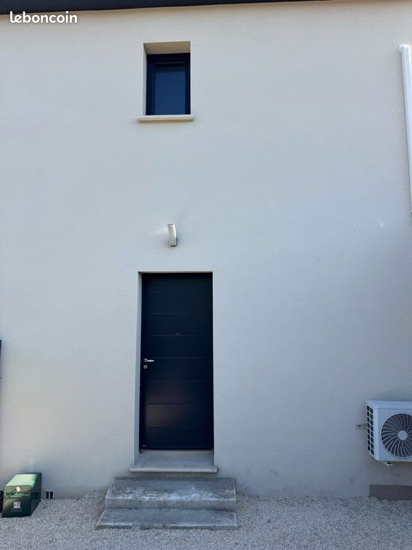 Maison à louer, 80m², Arles
