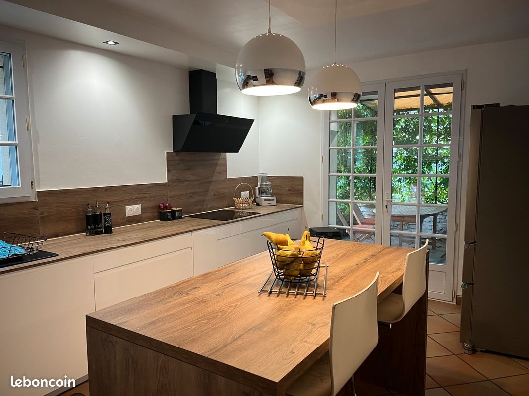 Maison à vendre, 197m², Sorgues