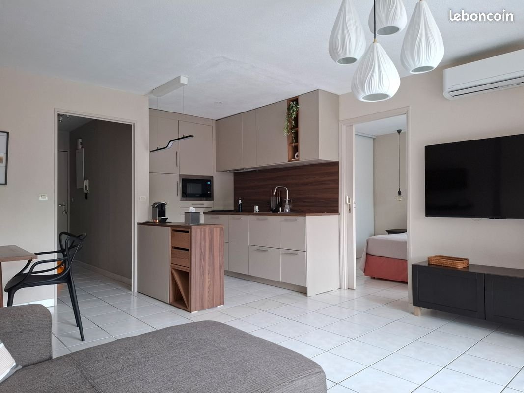 Appartement à louer, 49m², Fréjus
