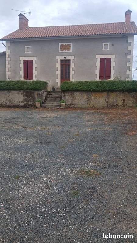 Maison à louer, 90m², Agonac