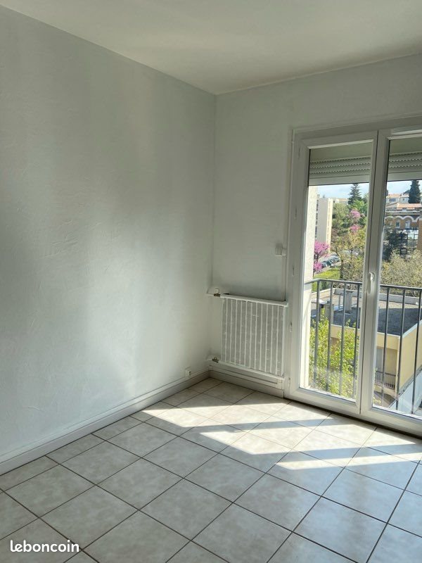Appartement à louer, 55m², Valence