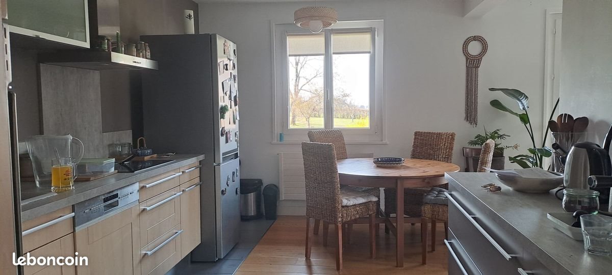 Appartement à louer, 80m², Prévessin-Moëns