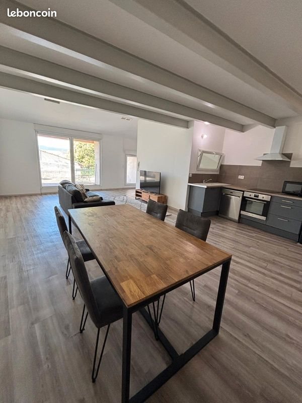 Appartement à louer, 80m², Gignac