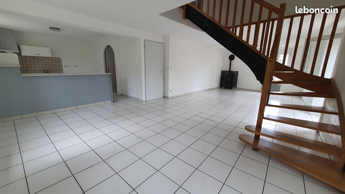 Appartement à louer, 122m², Aillevillers-et-Lyaumont