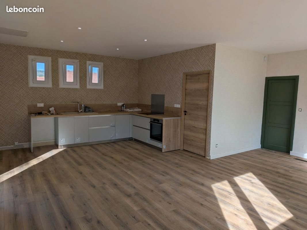 Maison à louer, 71m², Belleville