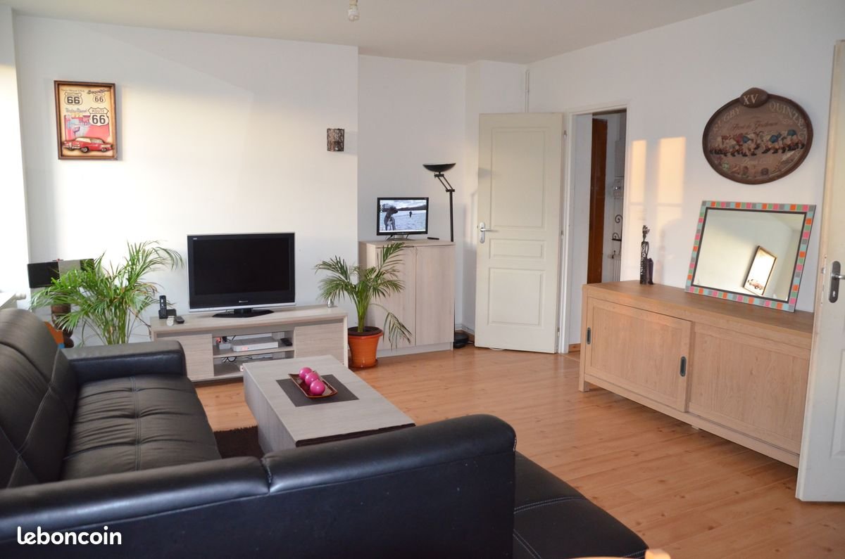 Appartement à louer, 70m², Saint-Priest-Taurion