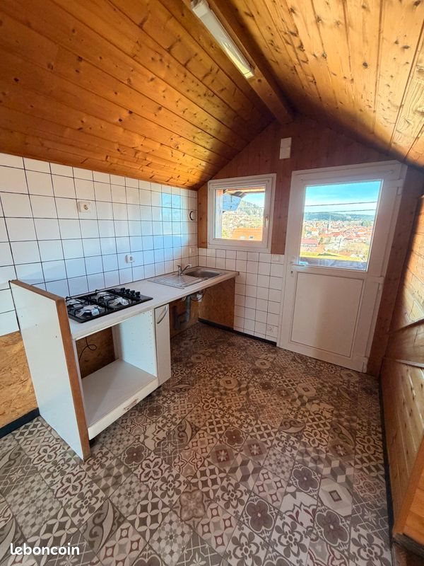 Appartement à louer, 70m², Orchamps-Vennes