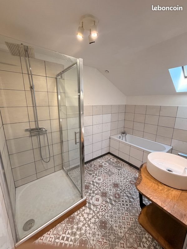 Appartement à louer, 70m², Orchamps-Vennes