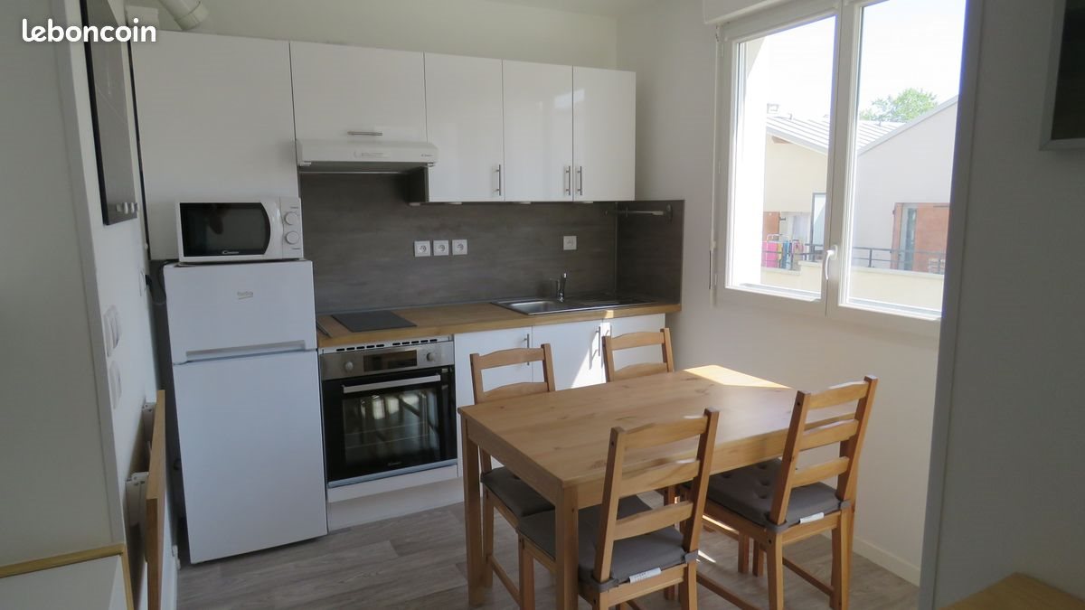 Appartement à louer, 27m², Trappes