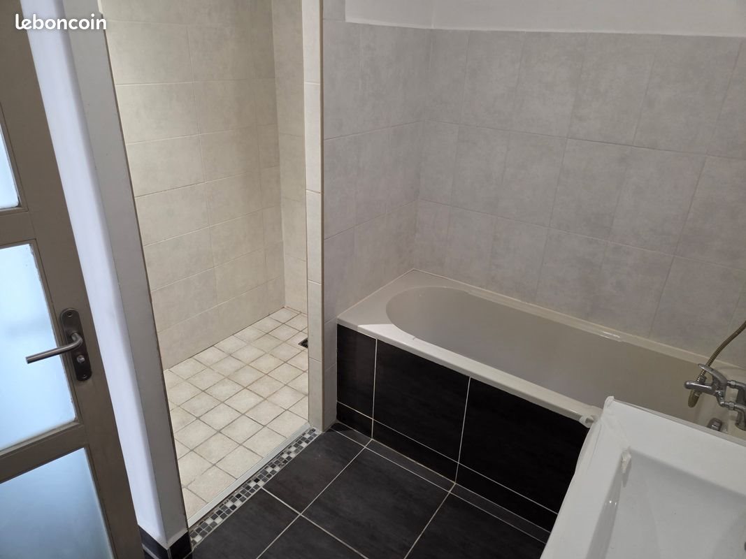 Appartement à louer, 68m², Armentières