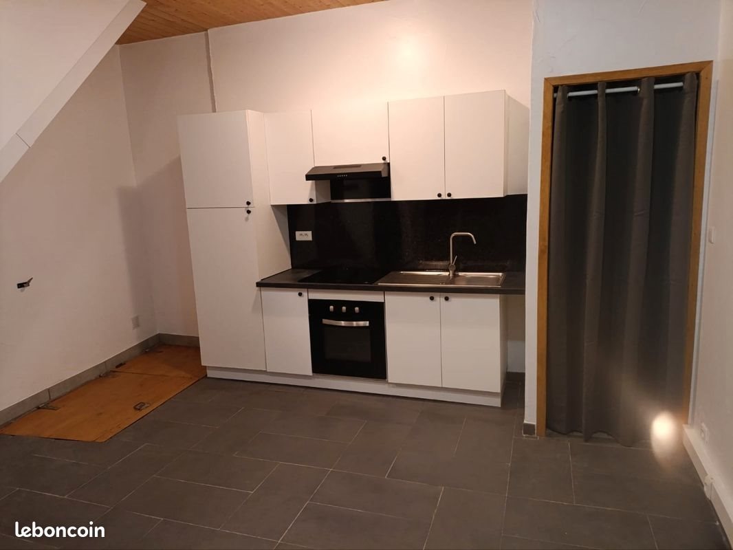 Maison à louer, 55m², Saint-Germain-Lembron