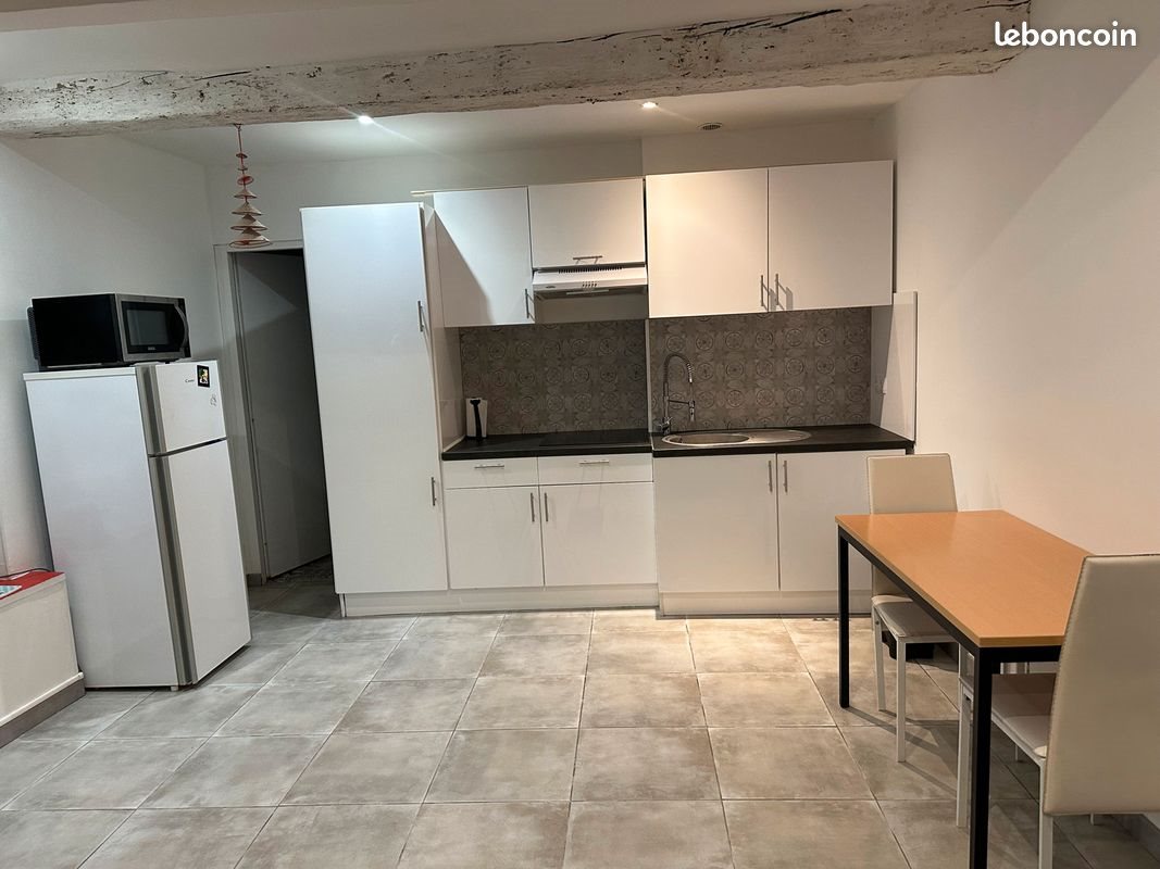 Appartement à louer, 26m², Nîmes