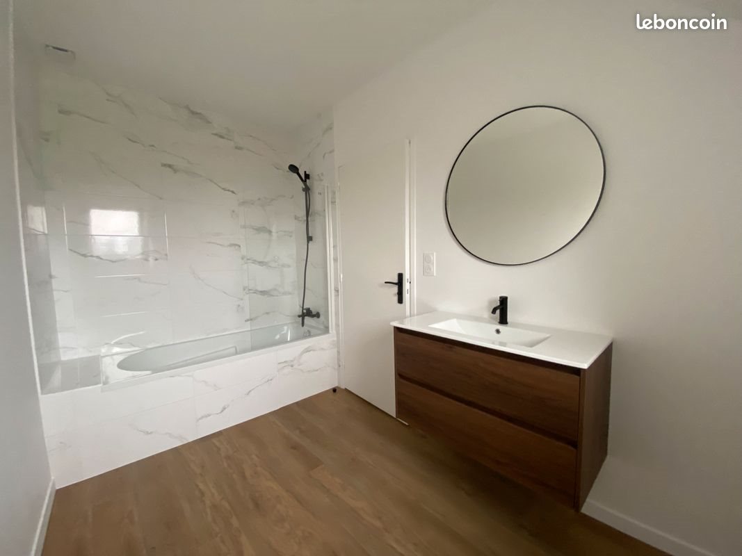 Maison à louer, 110m², Merlevenez